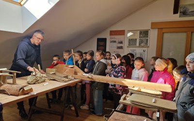 Tretješolci na ogledu Gasilskega in ciglarskega muzeja na Ljubečni